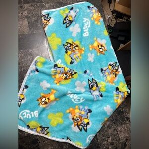 Bluey & Bingo plush toddler blanket 40x50 inches. Super soft. Like new